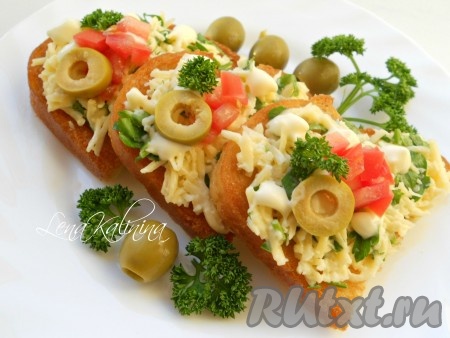 Гренки с чесноком и сыром