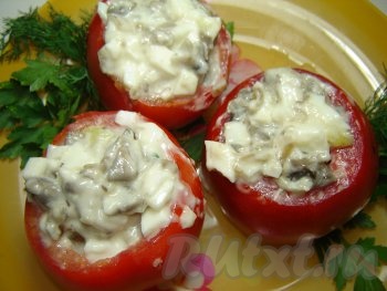 Фаршированные помидоры с грибами
