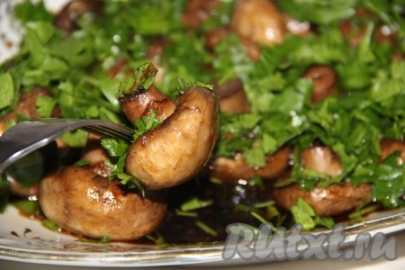 Шампиньоны в соевом соусе