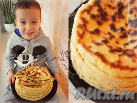 Хачапури, приготовленные по этому рецепту на сковороде, получаются очень вкусными. Приятного аппетита!
