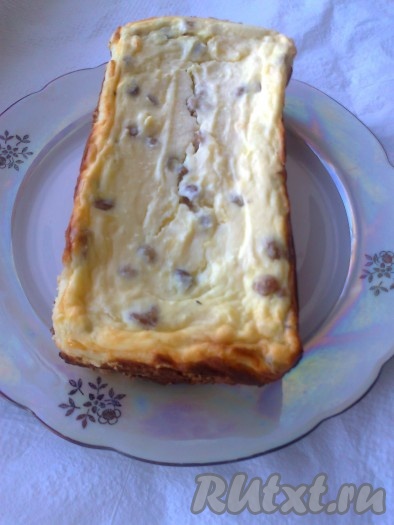 Выпекать&nbsp; сырник около 45 минут (до румяного цвета). Сырник полностью остудить в форме. Вынуть из формы.
