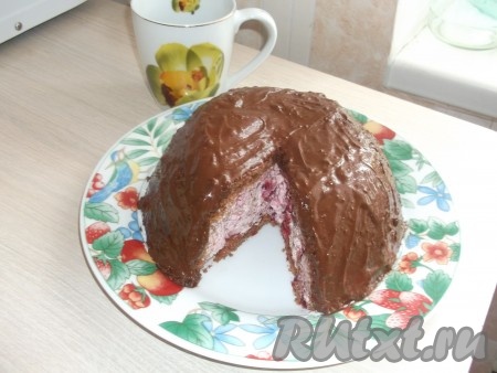 Но я растопила шоколадку и смазала цукотто. Перед подачей на стол это лакомство нужно держать в холодильнике.
