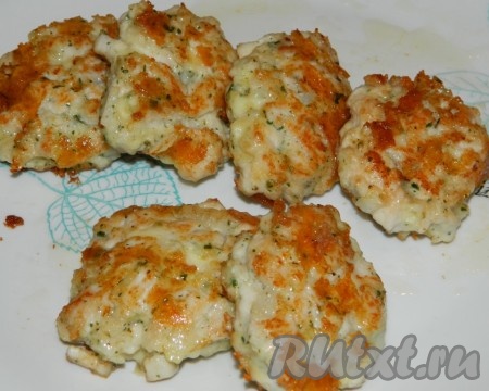 Рубленные куриные котлеты с сыром и зеленью