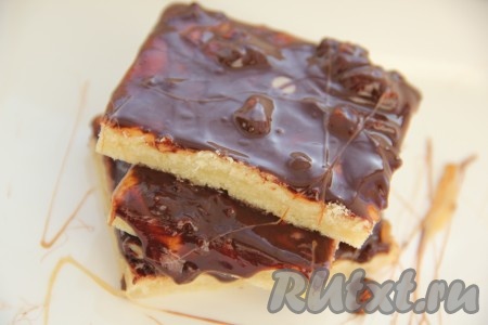 Печенье с карамелью и шоколадом 