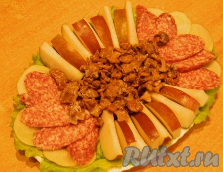 Антипасто с запечёнными лисичками