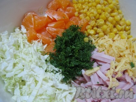 Всё складываем в чашу.