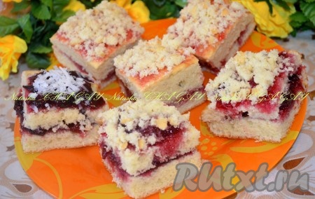 Бисквитные пирожные с вареньем