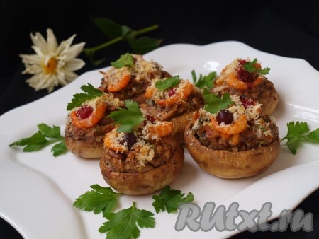 При подаче эту наивкуснейшую закуску можно украсить петрушкой.&nbsp;
