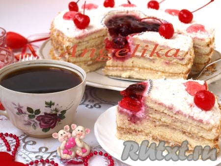 Торт получился не только нарядным, но и изумительно вкусным. 