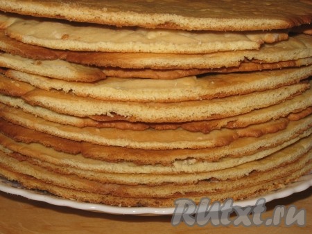 Так испечь все коржи для торта "Рыжик".