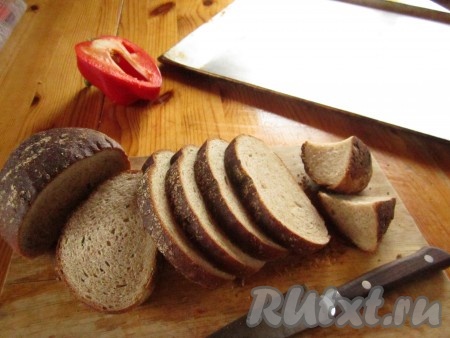 Теперь займёмся сухариками.