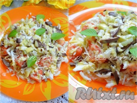 Салат с куриной печенью, помидорами и капустой