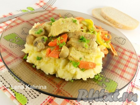 Свинина с шампиньонами в мультиварке