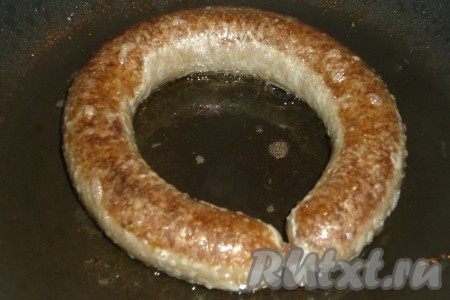 с двух сторон. 
