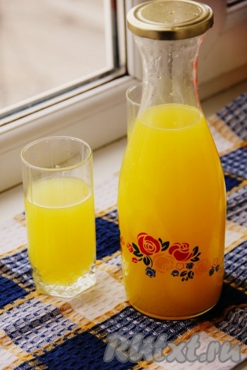 Сок из апельсинов и лимонов