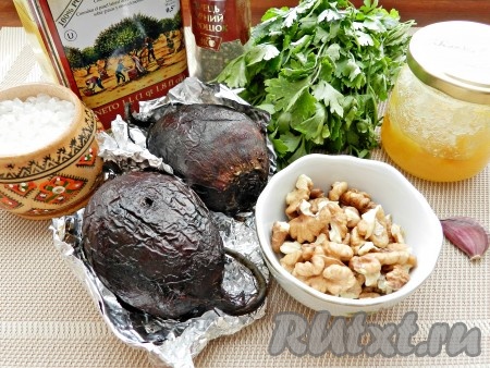 Ингредиенты для приготовления салата из запеченной свеклы 