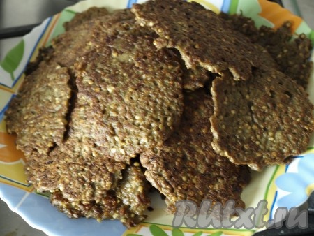 Испечь драники из баклажанов.