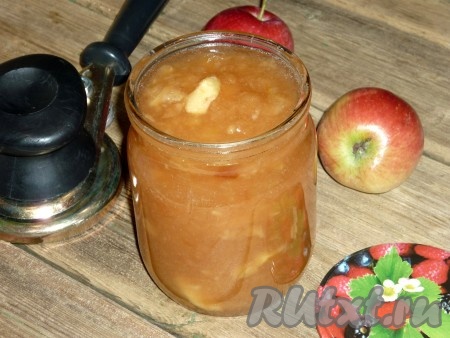 Разложить повидло по стерилизованным банкам,&nbsp;закатать и перевернуть, накрыть тёплым одеялом и оставить до полного остывания.
