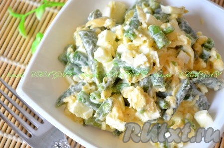 Салат из стручковой фасоли и яиц