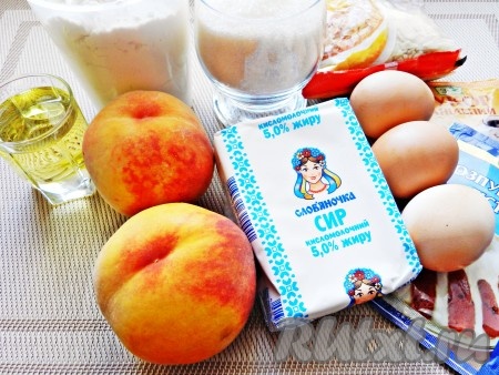 Ингредиенты для приготовления пирога со свежими персиками