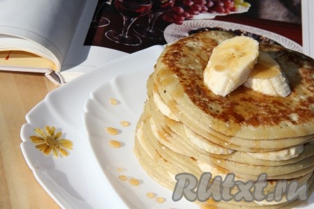 Пышные банановые панкейки на молоке 