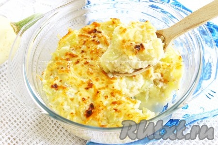 "Жульен" из кабачков с сыром и чесноком - очень вкусное блюдо для всей семьи.
