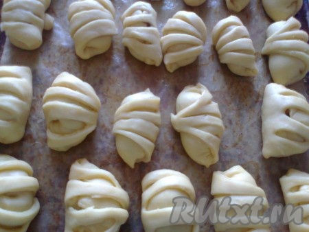 Оставляем на 20-30 минут для подхода в теплом месте.​
