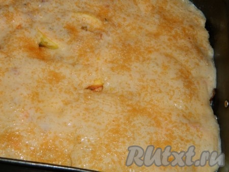 Сверху посыпаем коричневым сахаром. Выпекаем в разогретой духовке при температуре 185 градусов минут 40-50. Можно вместо цедры в тесте добавить корицу в начинку, будет уже другой вкус и аромат, не менее прекрасный!
