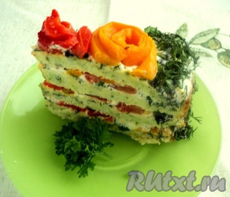 Кабачковый закусочный торт получается очень вкусным!
