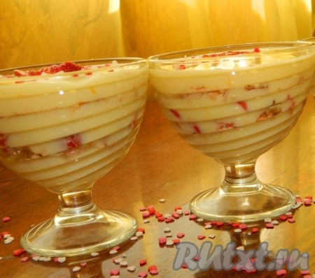 Десерт с апельсиновым заварным кремом получается очень вкусным и нежным.