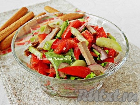 Салат с говядиной и овощами