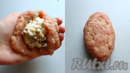 Затем часть фарша взять в руку, сделать лепёшку, на серединку положить 1 чайную ложку начинки из грибов и сыра, залепить края лепёшки, сформировав котлетку. Таким образом сформировать все зразы из фарша с грибами и сыром.
