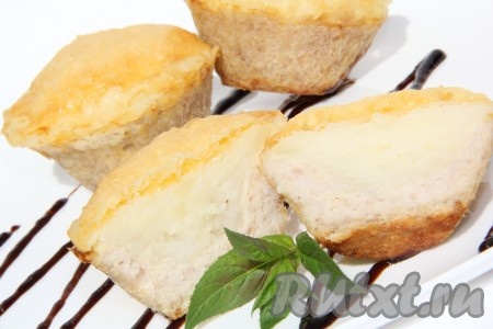 Вынуть из формочек и подать горячими. Вкусные, нежные запеканки из фарша и картофельного пюре, приготовленные по этому рецепту, непременно понравятся всей семье!
