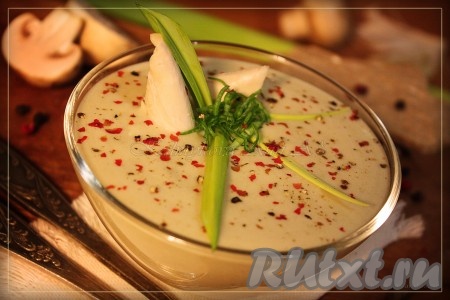 Картофельный суп-пюре с грибами и сыром