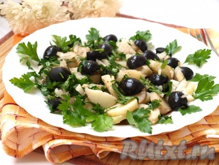 Немецкий картофельный салат с маслинами