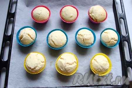 Готовые маффины охладить на решетке.&nbsp;