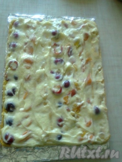 &nbsp;промазываем кремом.