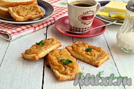 Гренки с сыром в духовке