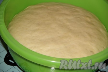 Тесто увеличится в объёме в два раза.