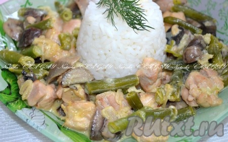 Курица с грибами и стручковой фасолью