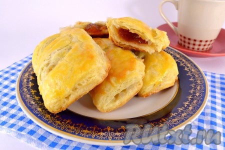 А это пирожки духовые с вареньем. Вкуснота!