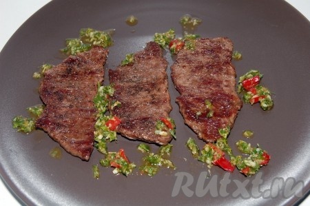 Жареное мясо с чесноком