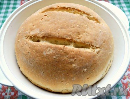 Выпекать гречневый хлеб в предварительно разогретой до 180-190 градусов духовке 30-35 минут до румяности.
