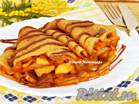 Блины с яблочной начинкой