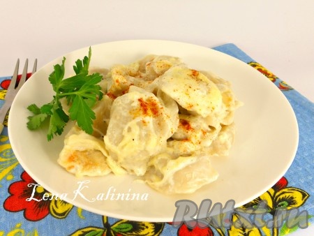 Пельмени в мультиварке с сыром