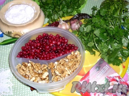 Ингредиенты для приготовления аджики без перца