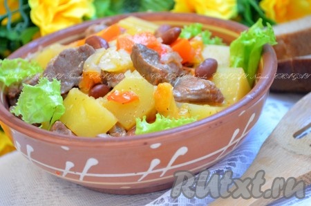 Свинина с фасолью в мультиварке