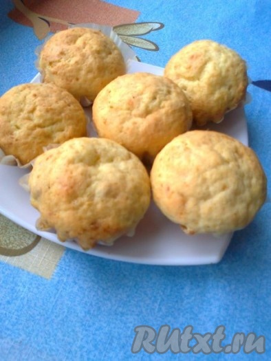 Вынимаем кексы. Остужаем.
