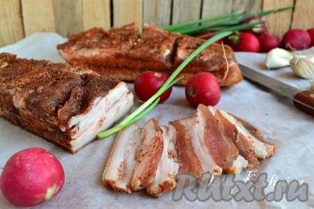 Свиная грудинка, солёная сухим способом 