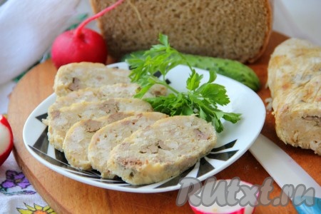 Вареный куриный рулет